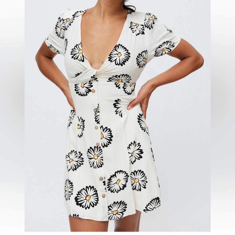 90s mini daisy dress